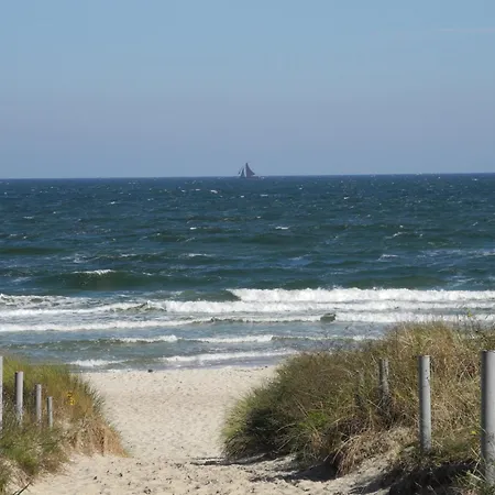 Strandvilla 1 *